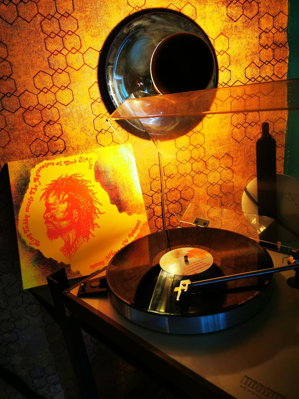 DE0B56DD-41E9-4383-932A-6F5A73846216