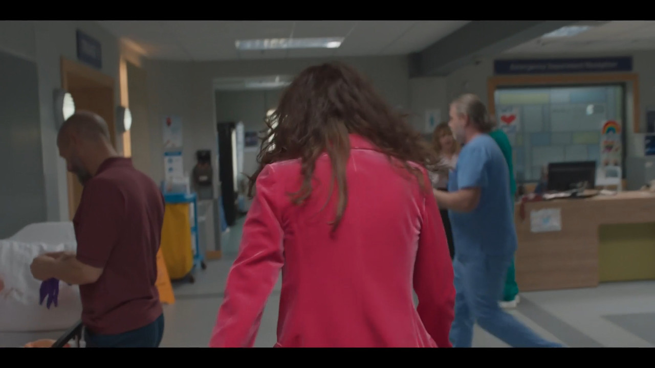 2023-04-08_21_35_BBC1_Casualty_37x26_Welcome-to-the-Warzone.mp4_snapshot_00.15.50.970