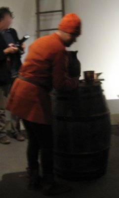 Maestro de Ghisulphis va a prendere il vino