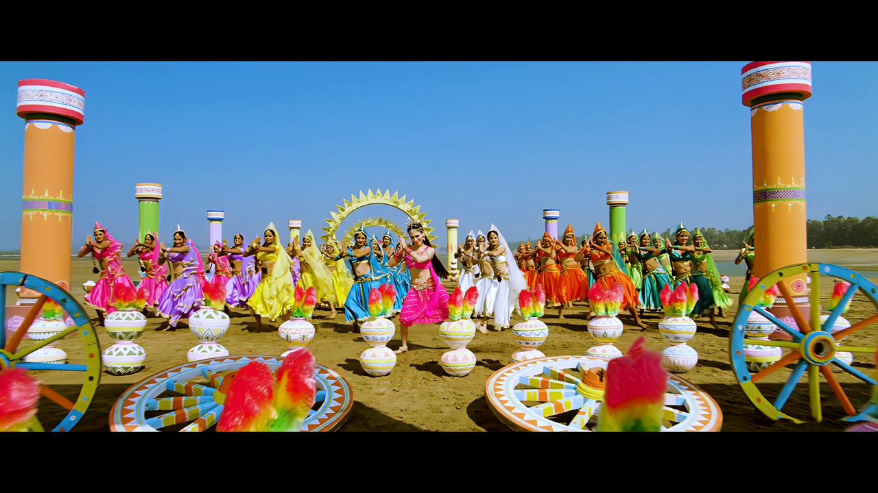 Tamanna Hot Song From Himmatwala Naino Main Sapna 4K (Best Quality).mp4_snapshot_00.40_[2021.04.05_1