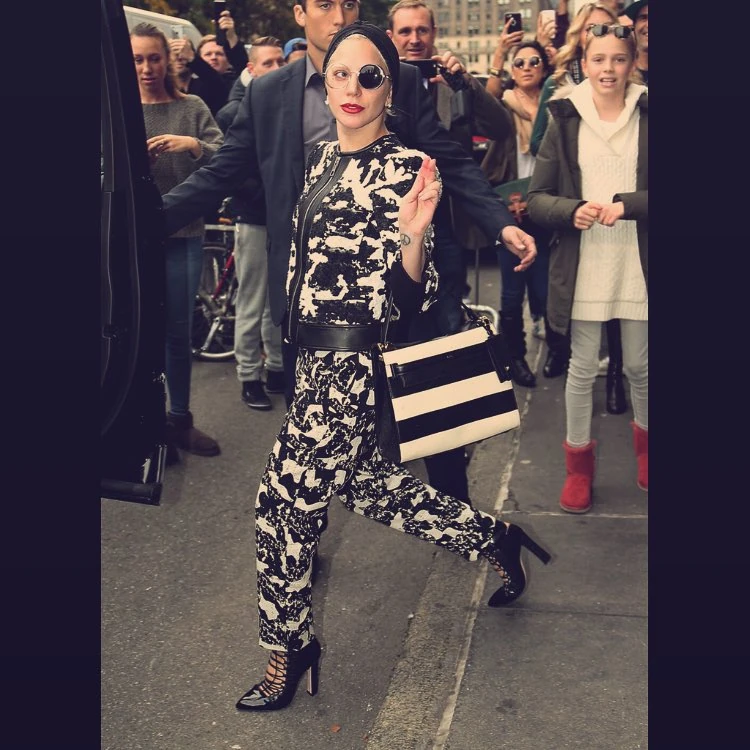 11-2-15-Instagram-003.webp