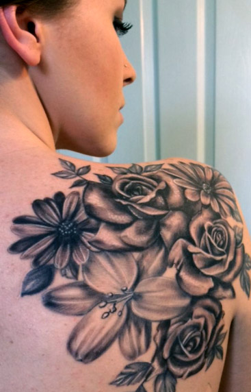Black-and-white-flower-tattoo 512235 (33)