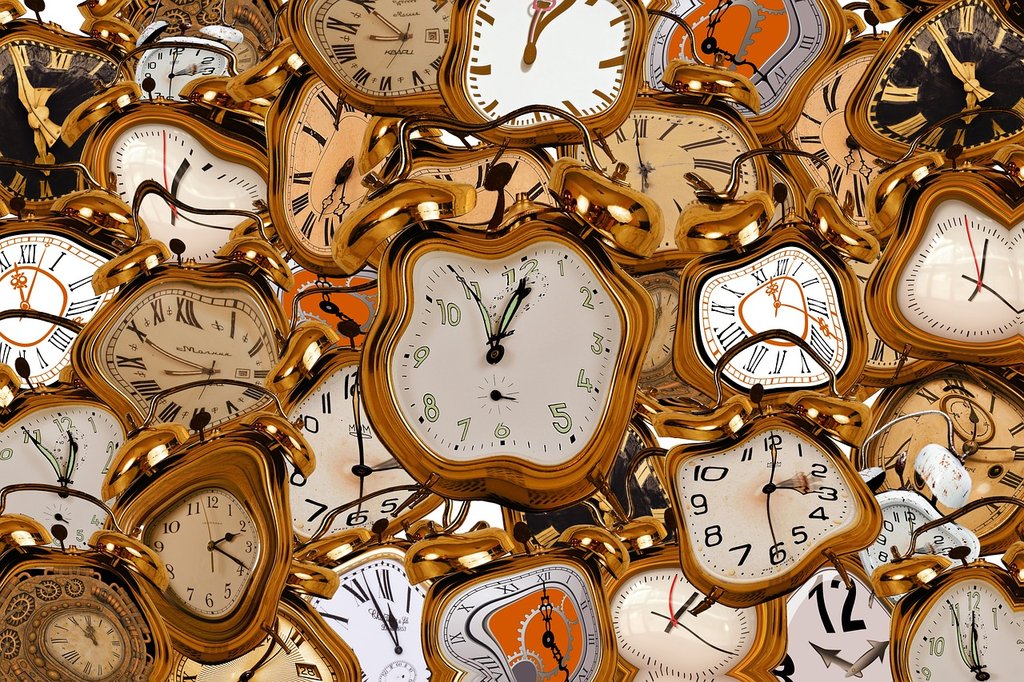 clocks-squiggle.jpg