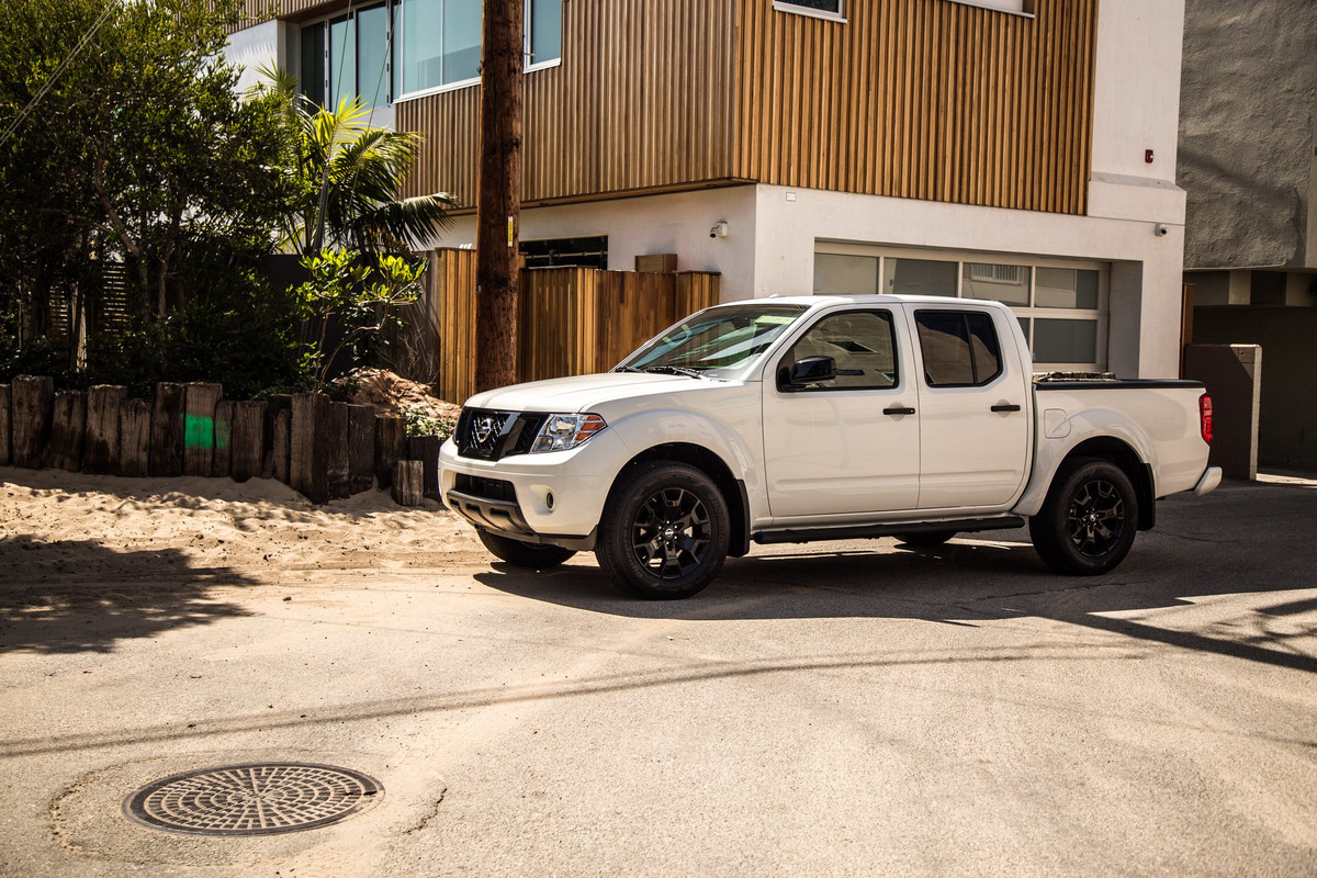 2019 Nissan Frontier (4)