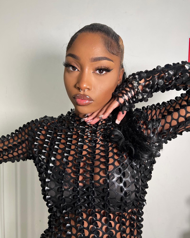 [Image: Fm2-YXT9-Xw-Acw-23.jpg]