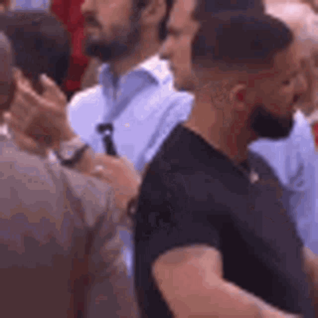 3410-A74-C-400-D-46-E6-BF13-A912-F112-A0-C1.gif