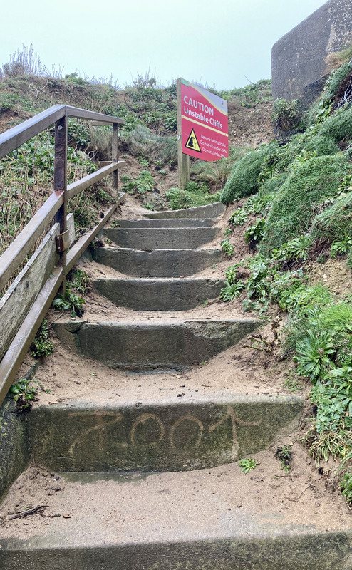 4C5E8898-F86A-4F10-990D-26AC5B219436