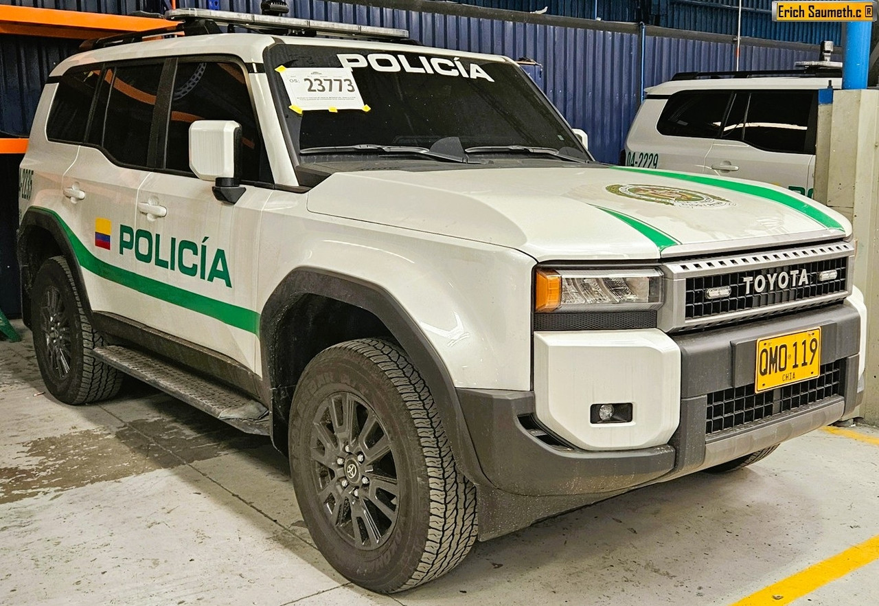 La Policía Nacional de Colombia incorpora camionetas blindadas Toyota Land Cruiser Prado