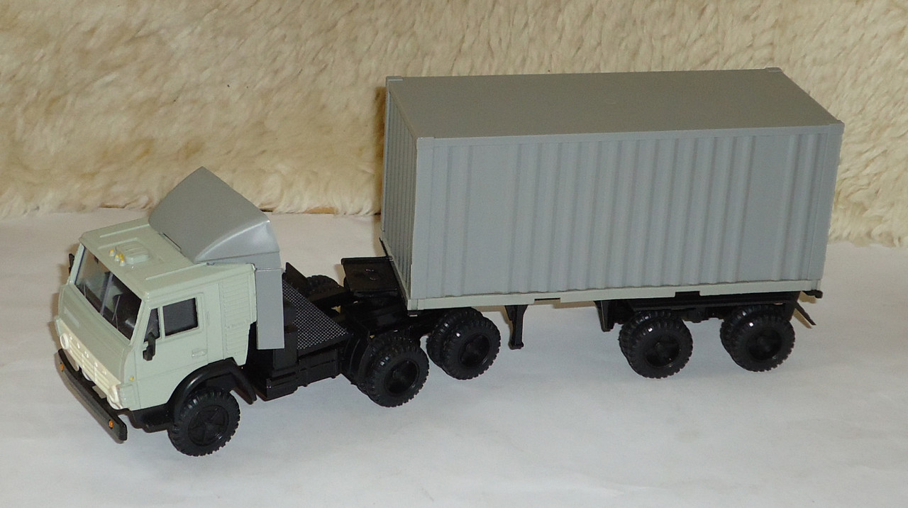 КамАЗ-54112   контейнеровоз