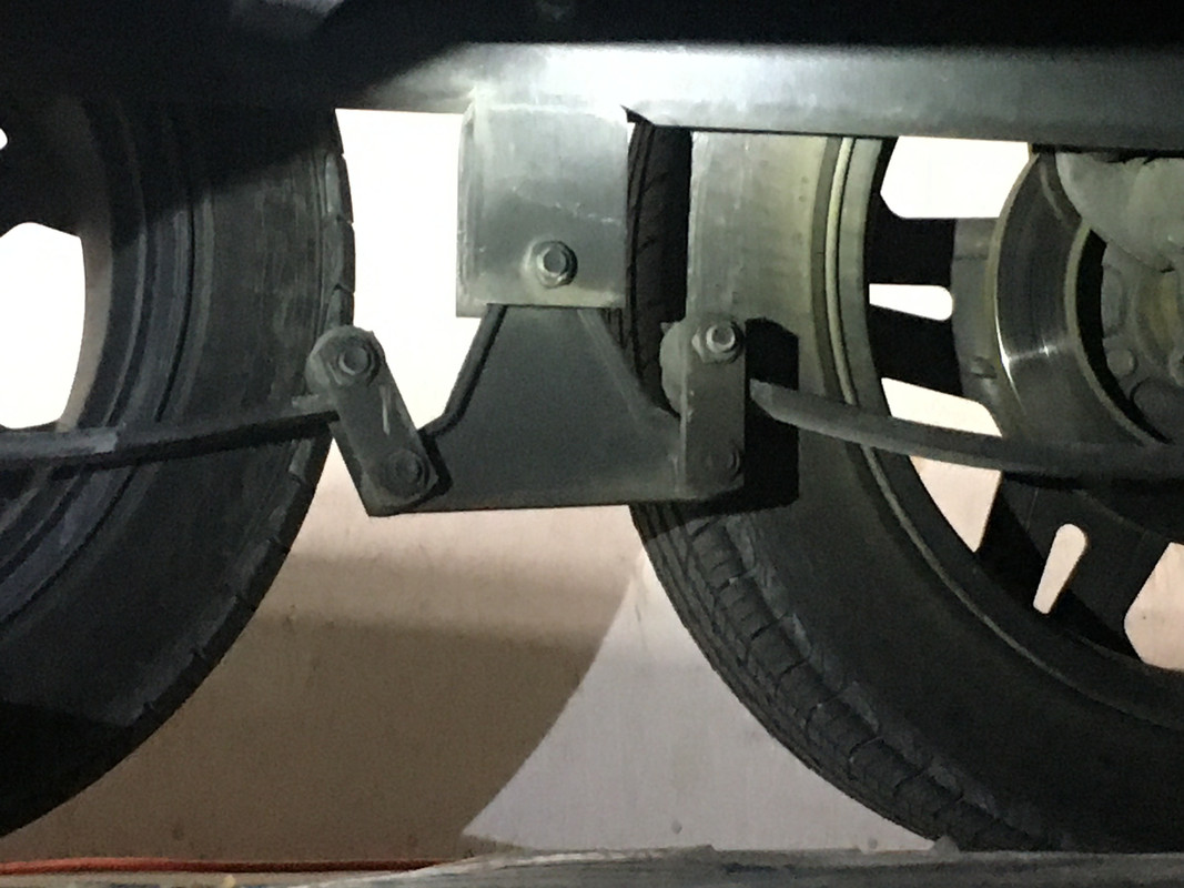 812393E5-7839-40B6-83B2-66F8D59D1691