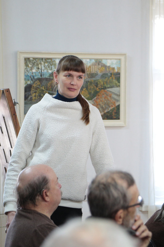 Ю.В. Багина на заседании клуба 28 октября 2023 г