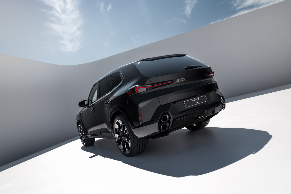 P90478705_highRes_the-first-ever-bmw-x