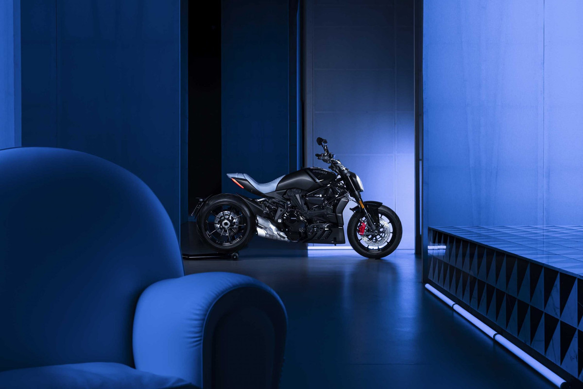 Лимитированный мотоцикл Ducati XDiavel Nero 2022