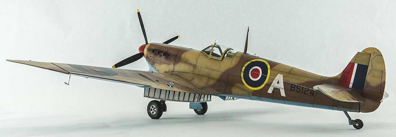 Spitfire HF Mk.VI b 1/32 HB - Ready for Inspection - Large Scale Planes