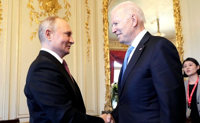 Putin y Biden se reunieron cara a cara en la cumbre de Ginebra