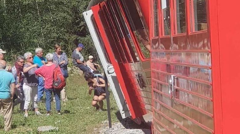 [74-FR] : Chamonix : le petit train du Montenvers déraille 2019-08-12-train-montenvers-deraille-02