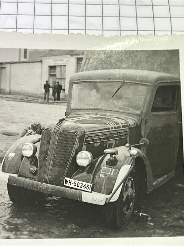 Foto Wk2 Wehrmacht Fahrzeug Kfz Pkw LKW Soldaten Front Kampf (2)