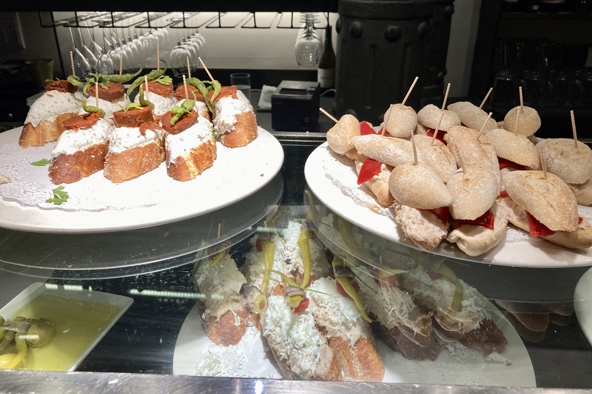 A389F0FC-36E1-4294-878C-99ACB5C53F1D