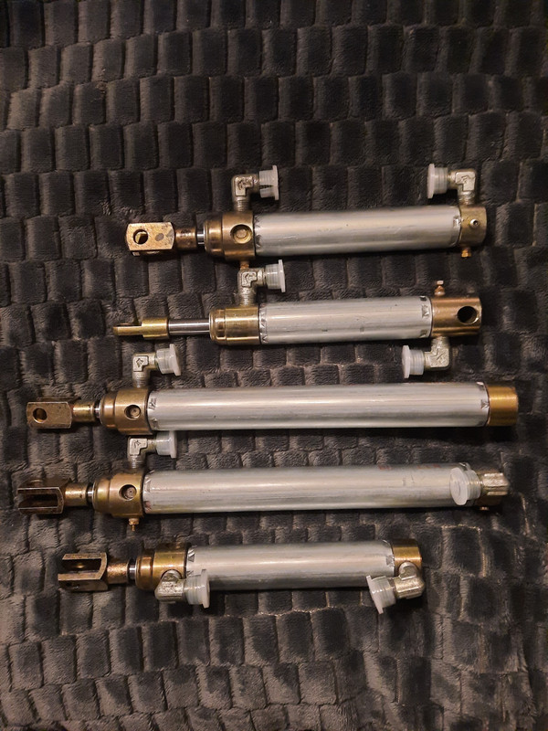 16213752338324025271615844634017