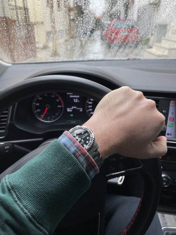 FB535FBB-9B21-49E8-9EB0-13F168905EC0