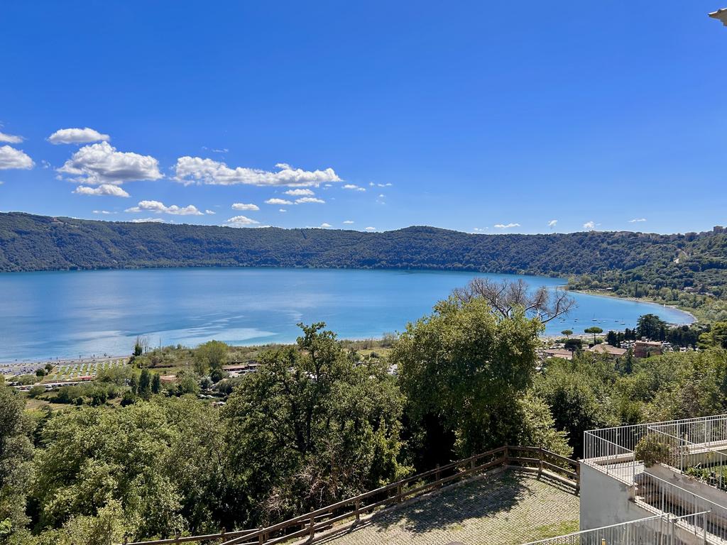 Жаркий сентябрь на побережье Тирренского моря.