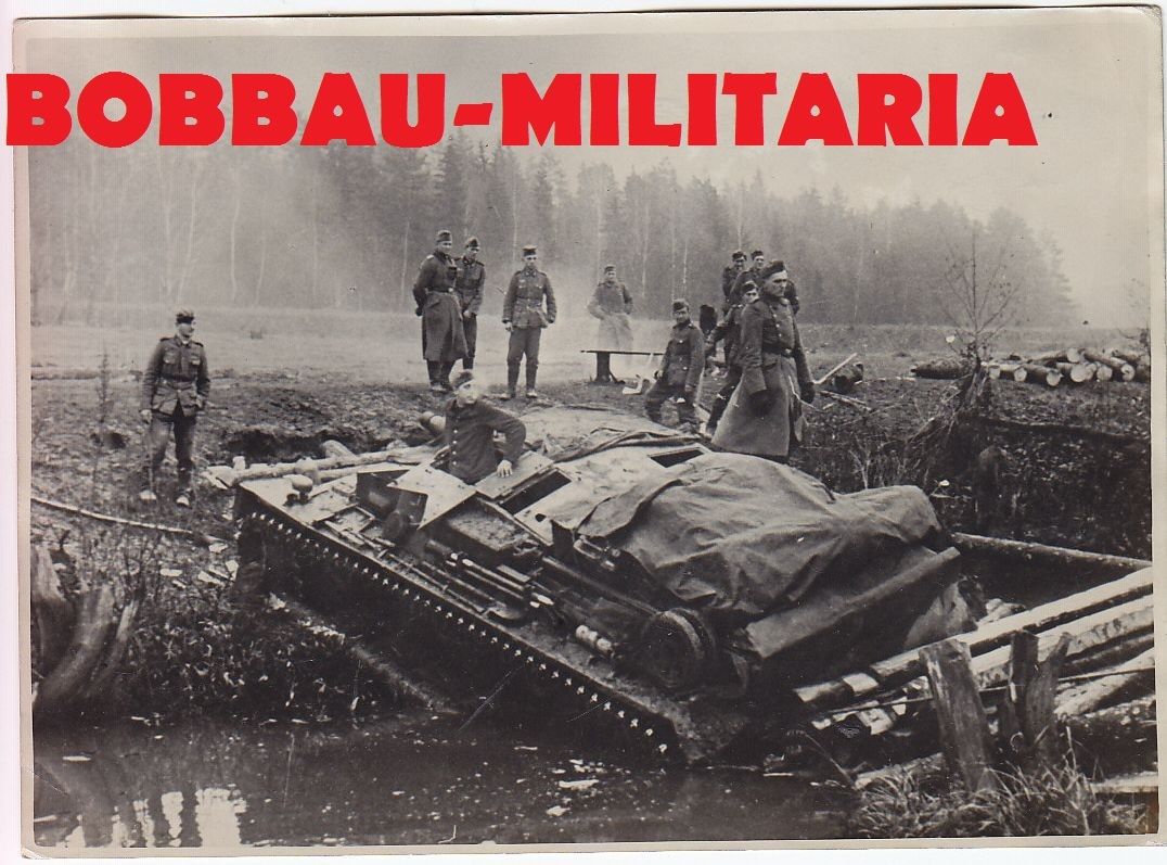 Sturmgeschütz STUG III auf Brücke eingebrochen F