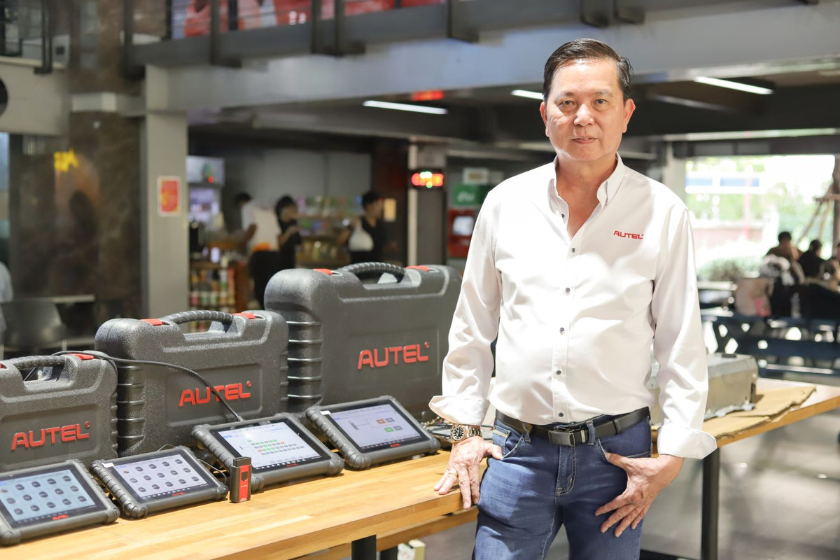 นายสหภัทร์ อธิคมชัยวงศ์