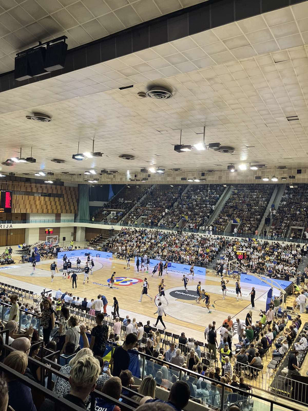 B80DCB50-B9B7-4C77-B3C2-25BFCEAFAB59