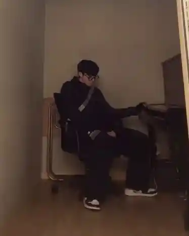 6b9e51ef0a7e48dbacacae99e52daa29_copy_374x467