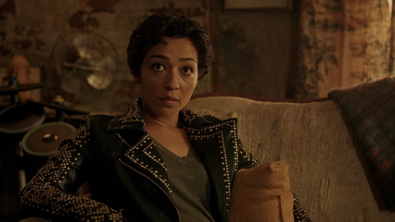 Preacher.S02E11.Backdoors.1080p.10bit.BluRay.AAC5.1.HEVC-Vyndros.mkv_snapshot_11.43_[2020.10.28_03.1