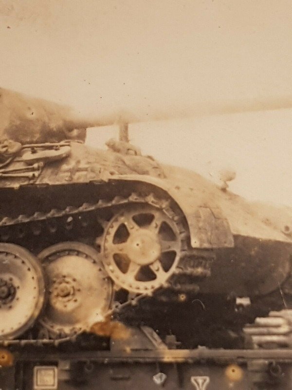 Foto Bahnhof Nürnberg Panzer Panther Bahntransport Osten Panzermänner2