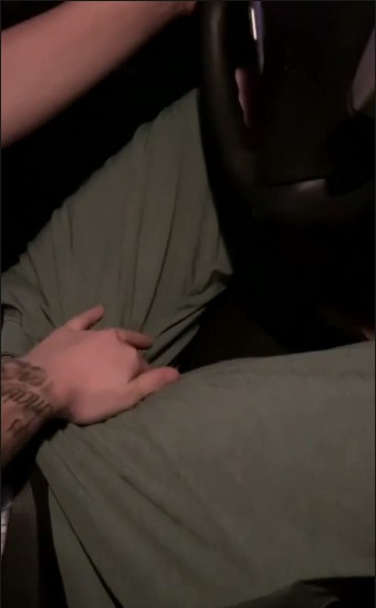 [Image: Cumshots24079225814.jpg]