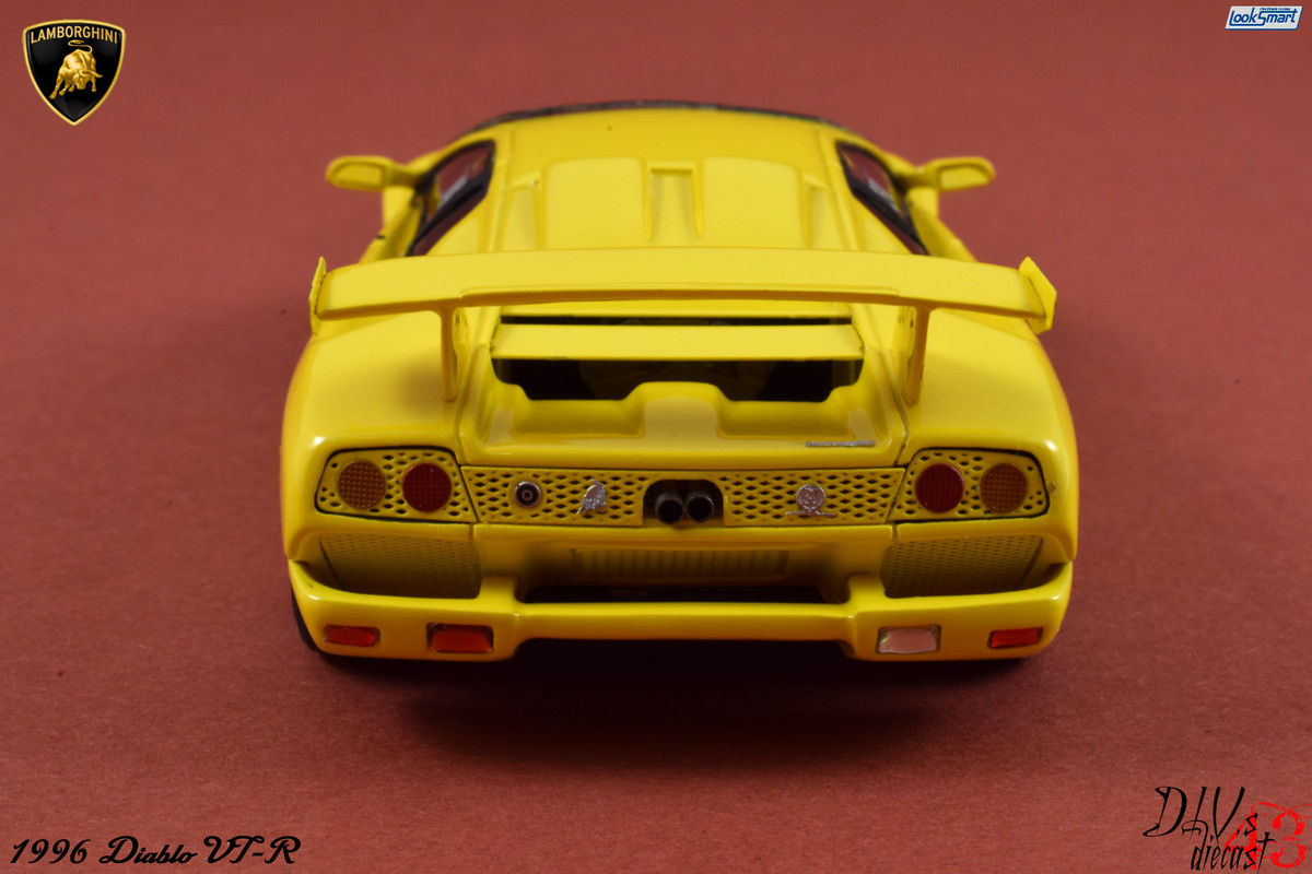 Lamboghini Diablo VT-R Yellow LookSmart (4)