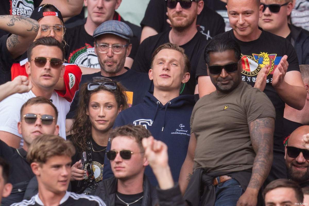 72472785-573D-4DF3-B2B4-A5B3AFE73F29