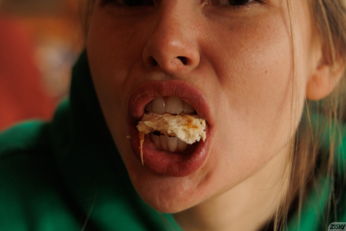 full_044_1258122022100600