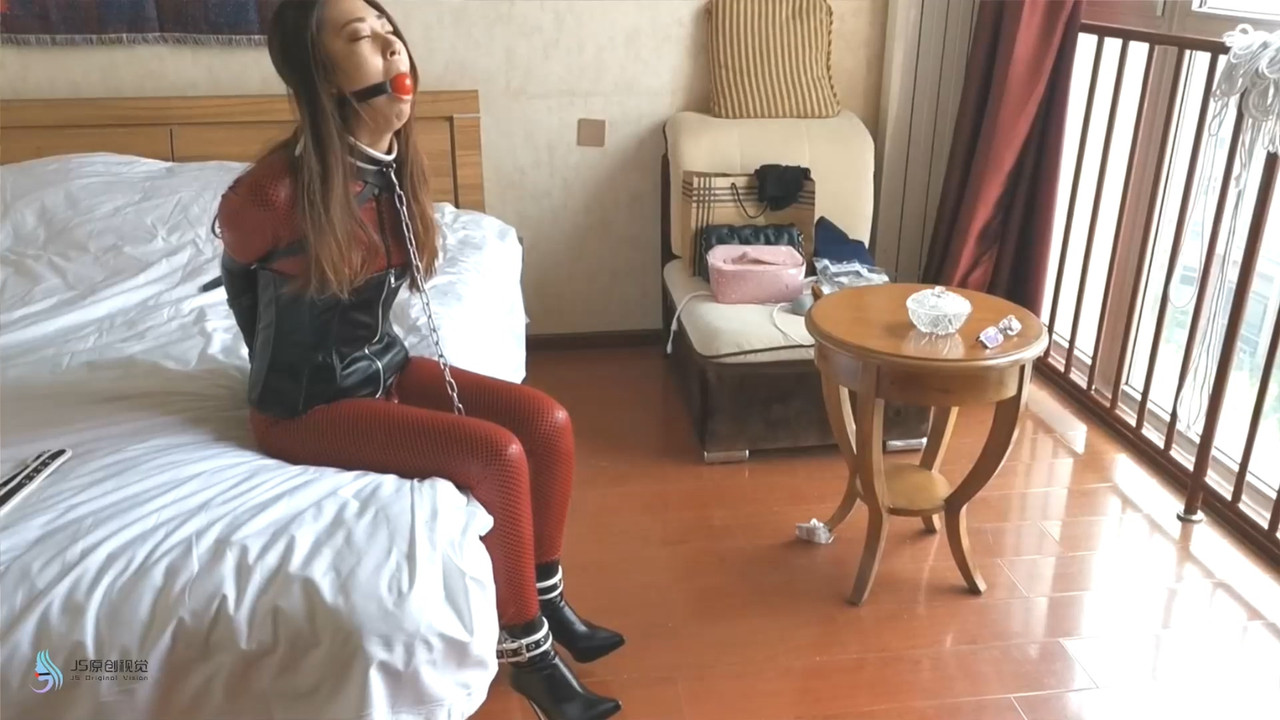 JS原创 瑾萱 紧缚实验 4.mp4_20210619_185205.036