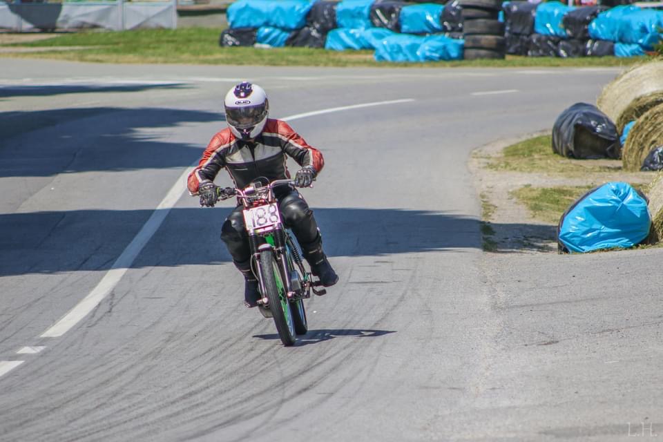 2B6D0ECE-193F-4F2B-A783-69ADD2658AD3