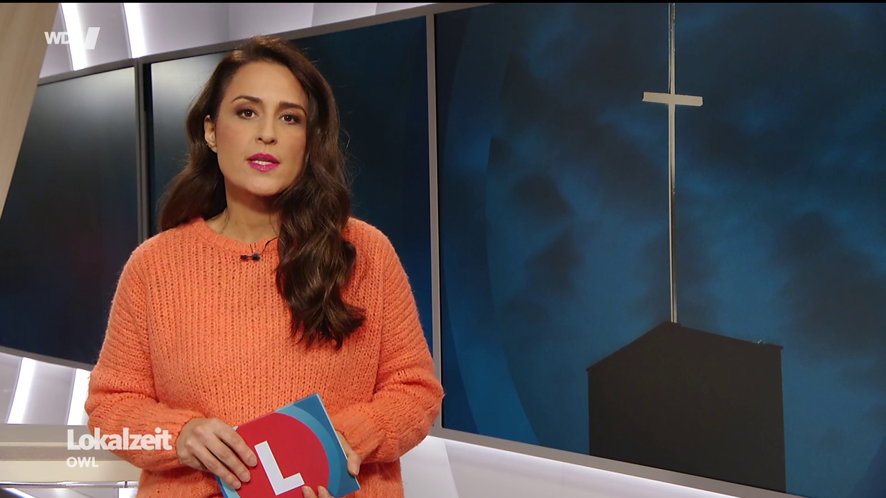 Nina Moghaddam WDR Lokalzeit OWL 11 03 2026 122X Caps 26