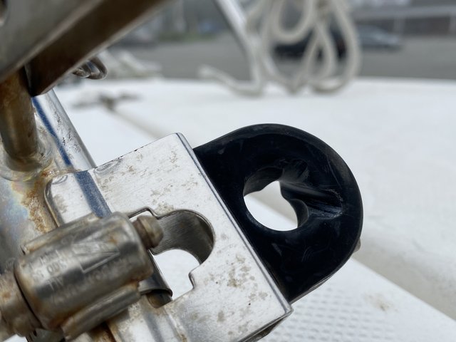 6F33E87F-5449-4480-83BC-353FEE18B9F3