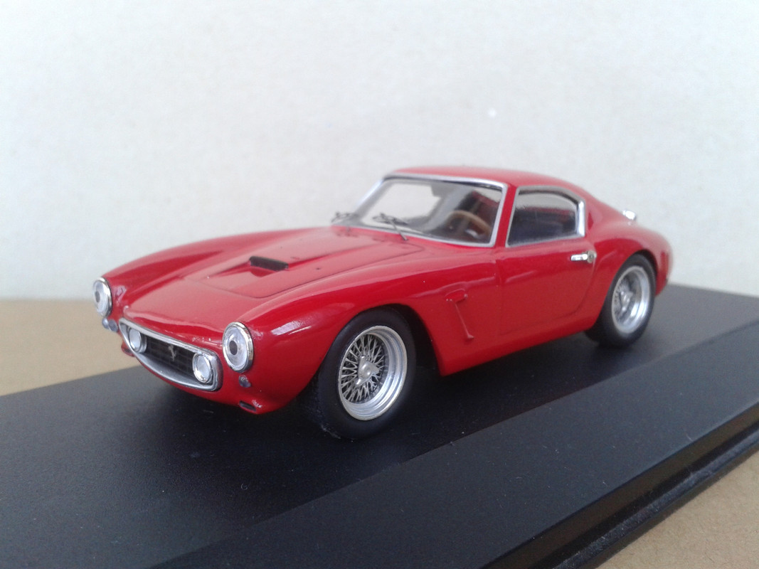 1959 Ferrari 250 GT Berlinetta SWB (Hot Wheels Elite) (3)