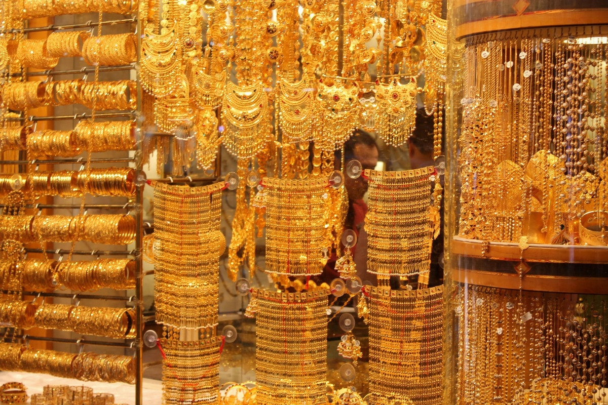 سعر الذهب في مصر انخفض 10 جنيهات وعيار «21» بـ3290 و«24» 3760