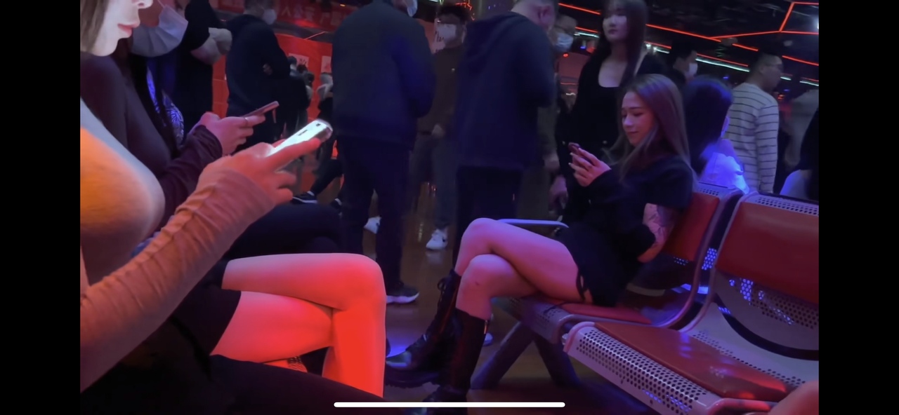 82234716-129D-4127-80DD-C483A43D49DA