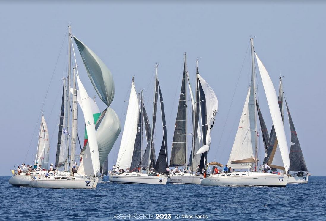 ΣΚΛΗΡΕΣ ΙΣΤΙΟΠΛΟΪΚΕΣ ΜΟΝΟΜΑΧΙΕΣ ΣΤΗΝ AEGEAN REGATTA 2023