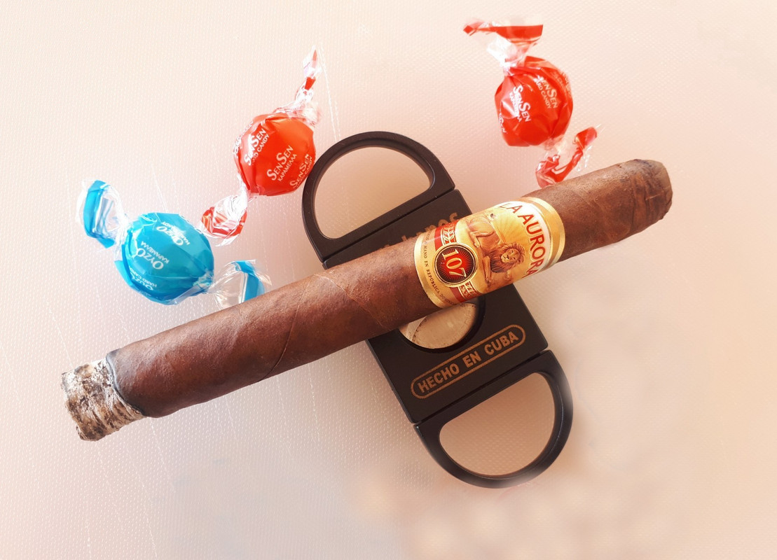 LA-AURORA-107-CORONA