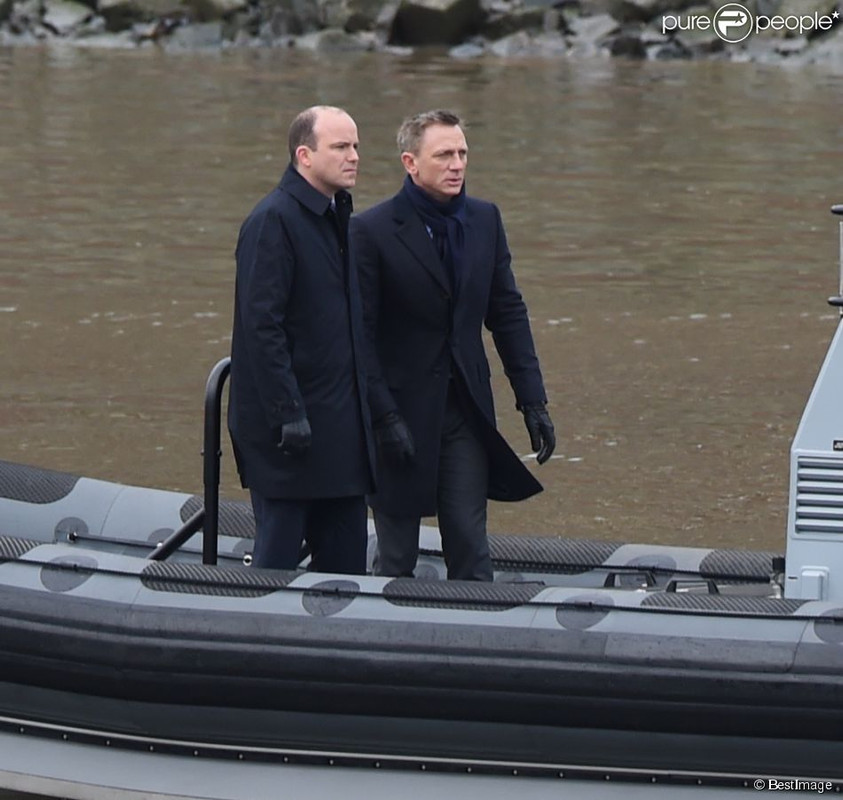1678795-daniel-craig-et-rory-kinnear-tournent-95