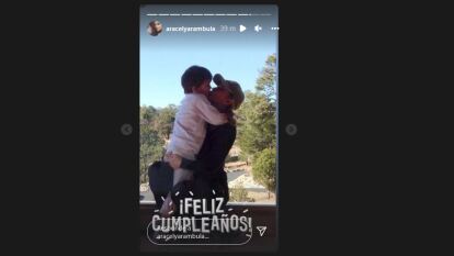 Aracely Arámbula publica fotografía de su hijo por primera vez