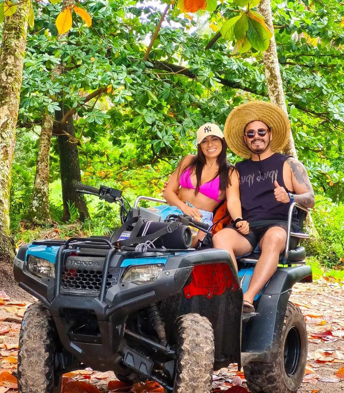 Aventura de quadriciclo em Boipeba