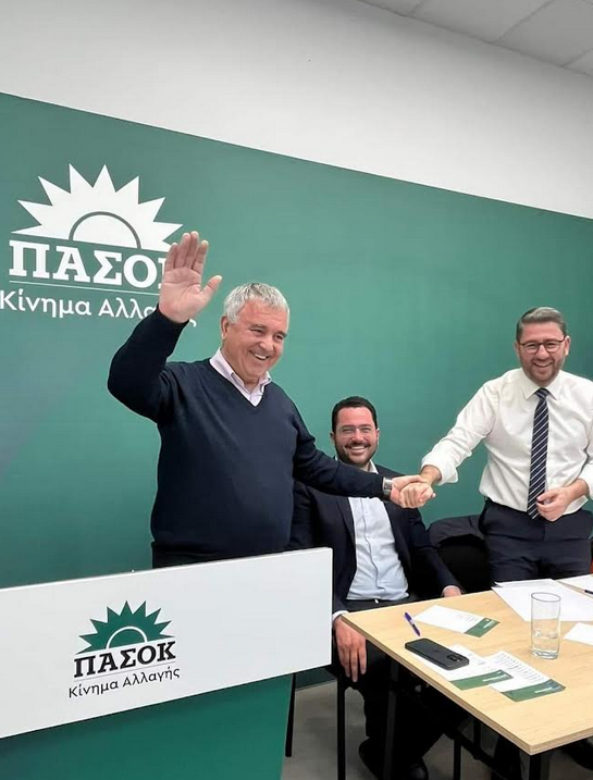 Ο ΒΟΥΛΕΥΤΗΣ ΧΙΟΥ ΣΤΑΥΡΟΣ ΜΙΧΑΗΛΙΔΗΣ ΣΤΗ ΣΚΙΩΔΗ ΚΥΒΕΡΝΗΣΗ ΤΟΥ ΠΑΣΟΚ