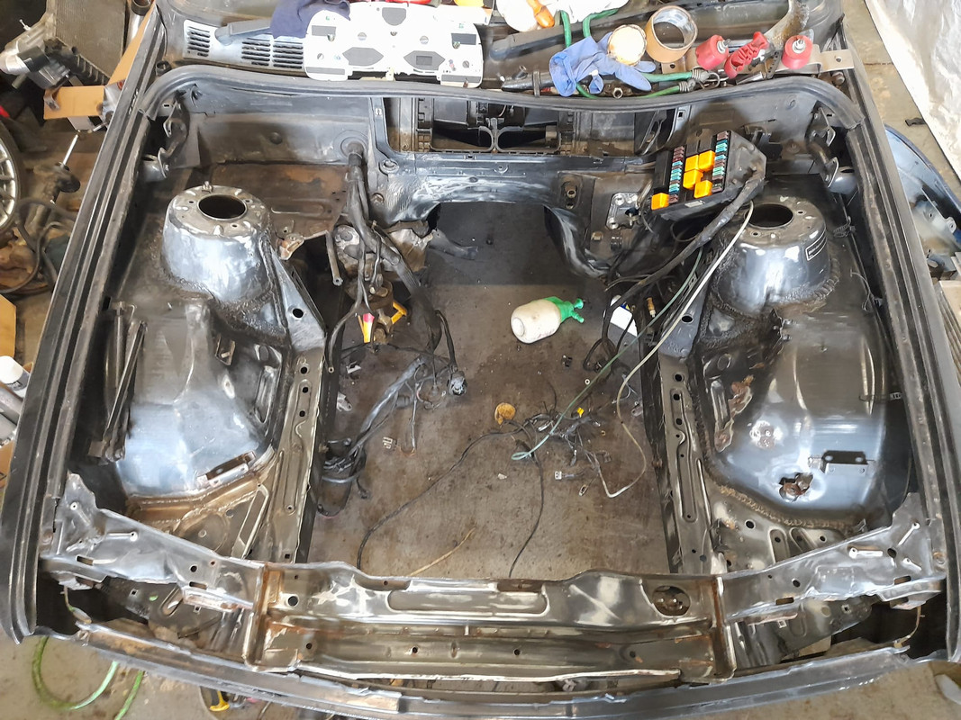 51726299-2009-480D-900B-0AD28BCB3312