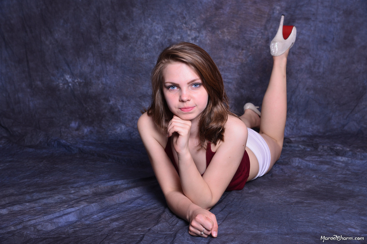 MarvelCharm_Rebecca-First-Time-Topless-108